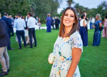 Ste pozvaná na svadbu? Na čo si dať pozor pri výbere šiat?