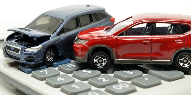 Ako ušetriť na povinnom zmluvnom poistení?