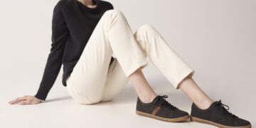 Dámske poltopánky na šnurovanie – Ako ich nosiť a ktoré modely sú najmódnejšie?